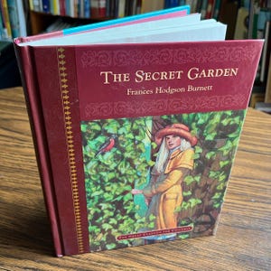 The Secret Garden Book: Children&#39;s Classic Literature, Illustrated Hardback