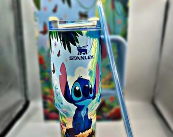 Vaso térmico Stanley de 1,18 litros (40 oz) con grabado personalizado de Stitch: brilla en la oscuridad, incluye llavero de regalo.