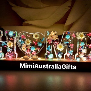 Personalised resin letter with real dried flowers / resin letters lamp / night light / customised resin letter