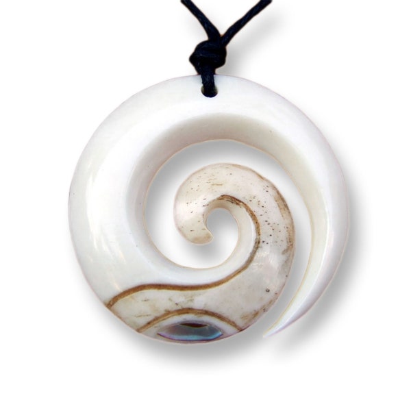 Handmade amulet pendant chain pendant spiral Maori Koru design