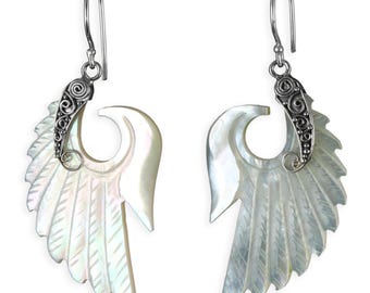 Orecchini da donna in argento 925 con madreperla, design elegante, ali d'angelo