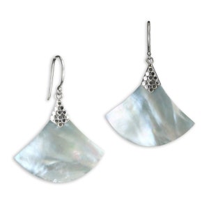925 Silver Earrings Ladies Hanging Earrings with Mother of Pearl Elegant Design