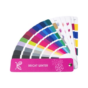 Paleta de colores de invierno BRILLANTES/CLAROS para un análisis de color personalizado: muestrario del sistema de 12 estaciones de Kelly Tavora