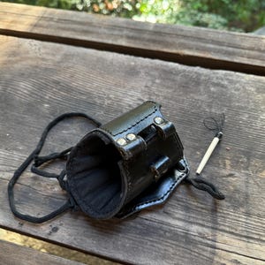Back Sword Sheath - Leather with Pin