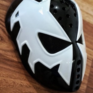 Spider Man Symbiote 2099 Face Shell Mask