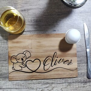 Breakfast board personalized with name engraving, birthday gift for children and babies, bamboo