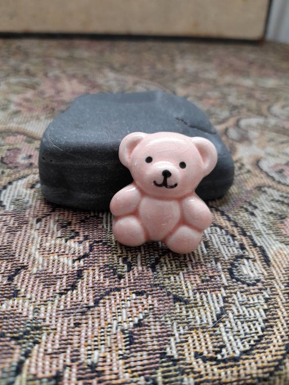 Vintage 1980's Ceramic Pink Teddy Pin Badge - image 1