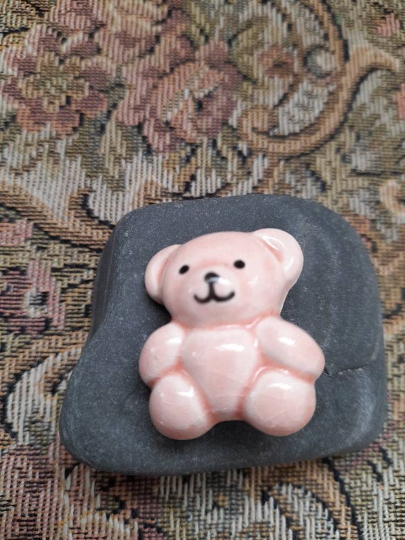 Vintage 1980's Ceramic Pink Teddy Pin Badge - image 2