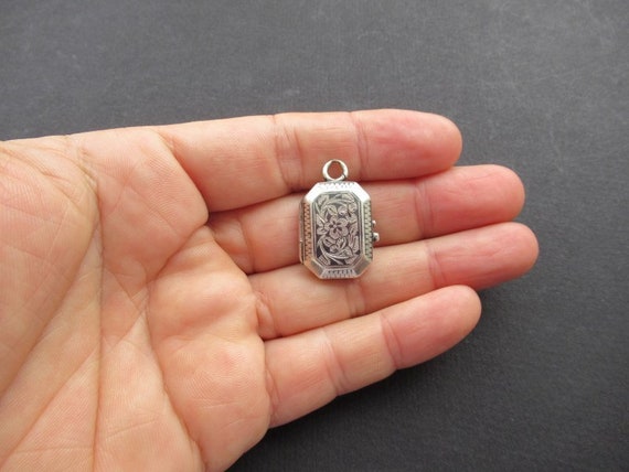 Miniature Koran Quran Case Box ,Rare Islamic Arabic Old Antique Niello Silver box