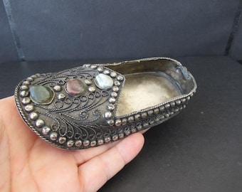 Shoe Turkish Vintage Islamic, a decorative Filagree shoe, Alpaka-metal