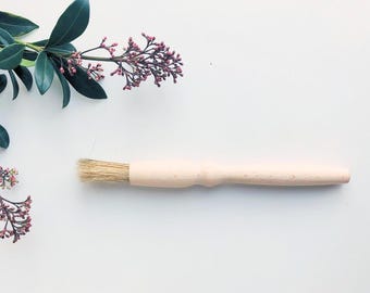 Handcrafted Beech Wood Dust Brush for Sewing Machines, Lint Removal