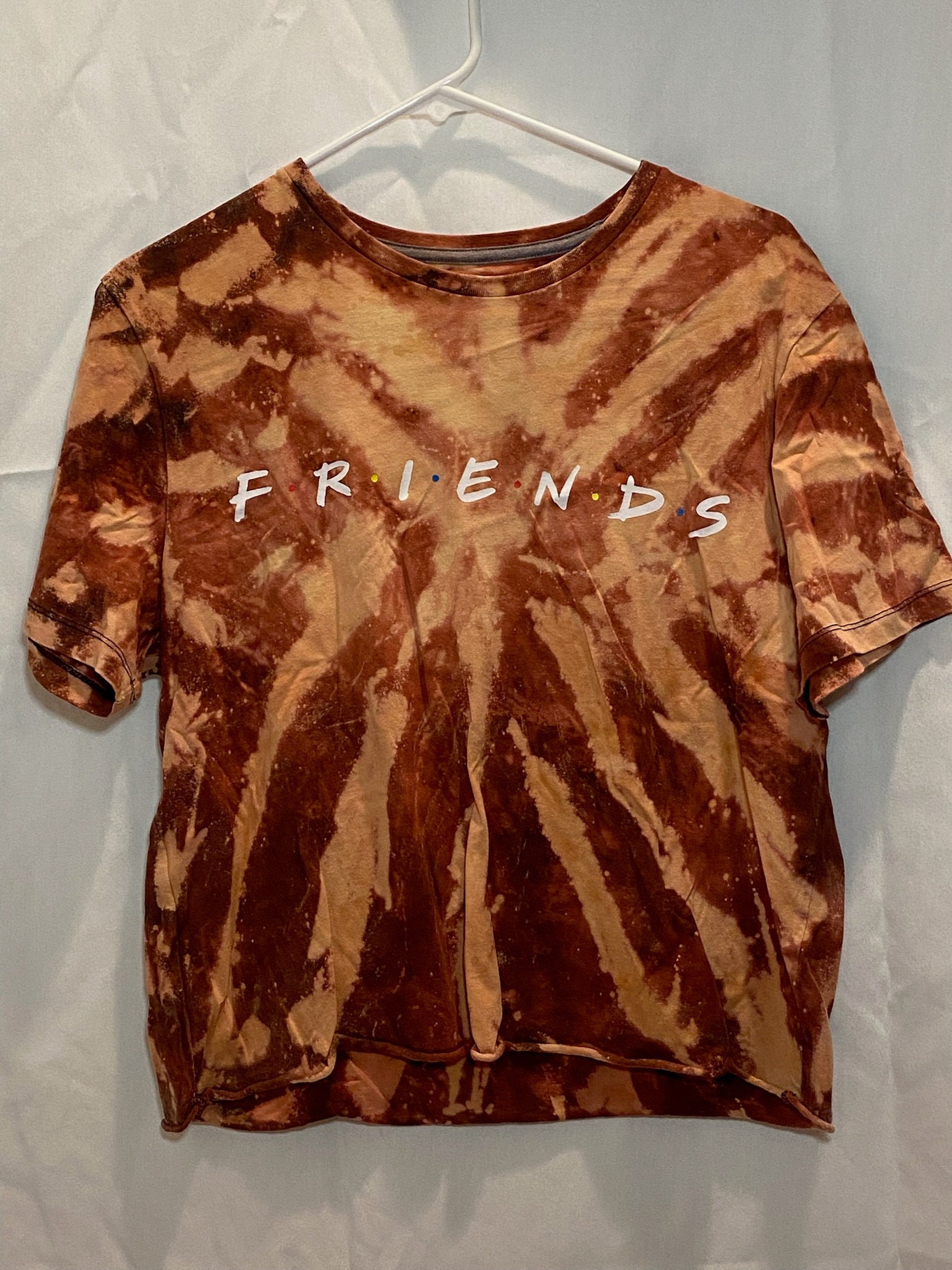 Discover friends cropped tee Tie Dye T Shirt 3D