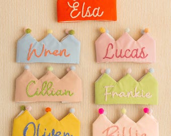 Hand bestickt Geburtstag Krone, personalisierte Baby Andenken