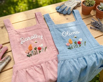 Delantal infantil personalizado bordado a mano, mezcla de algodón y lino para cocinar, hornear y manualidades.