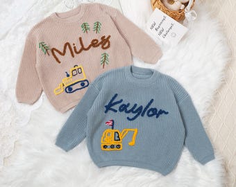 Anpassat handbroderat överdimensionerat tröja för småbarn och babypojkar, stickad namntröja, personlig namntröja för babyn, present till babypojke, outfit för babypojkar