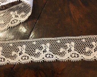 15 meters Valenciennes lace