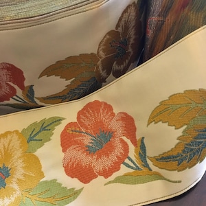 Nastro francese  in seta pura  vintage. Bordo meraviglioso jacquard con fiori