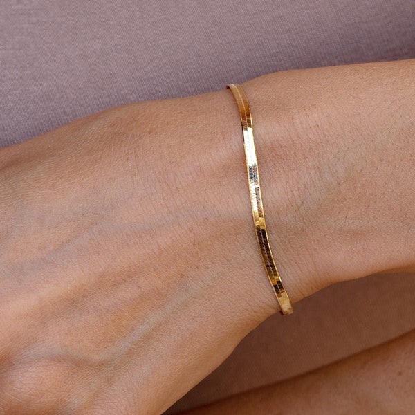 14K Solid Gold Herringbone Bracelet / Snake Chain Bracelet in 14 Solid Gold / Gift for Her / Mothers Day Gift / Minimalist Jewelry /