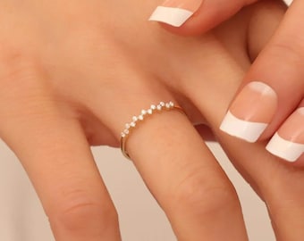 14K Gold Zigzag Stone Ring