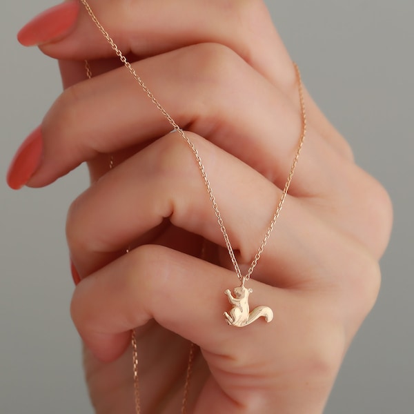 14K Solid Gold Eichhörnchen Halskette / Minimalistische Halskette / Geschenkidee für Sie / Frauen