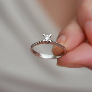 18K Gold Diamond Solitaire Ring