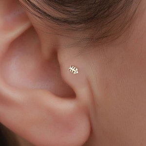 14K Solid Gold Fishbone Tragus Piercing /Handmade Flat Back Helix Piercing / 16g Labret Stud /Cartilage Earings by Bayar Gold
