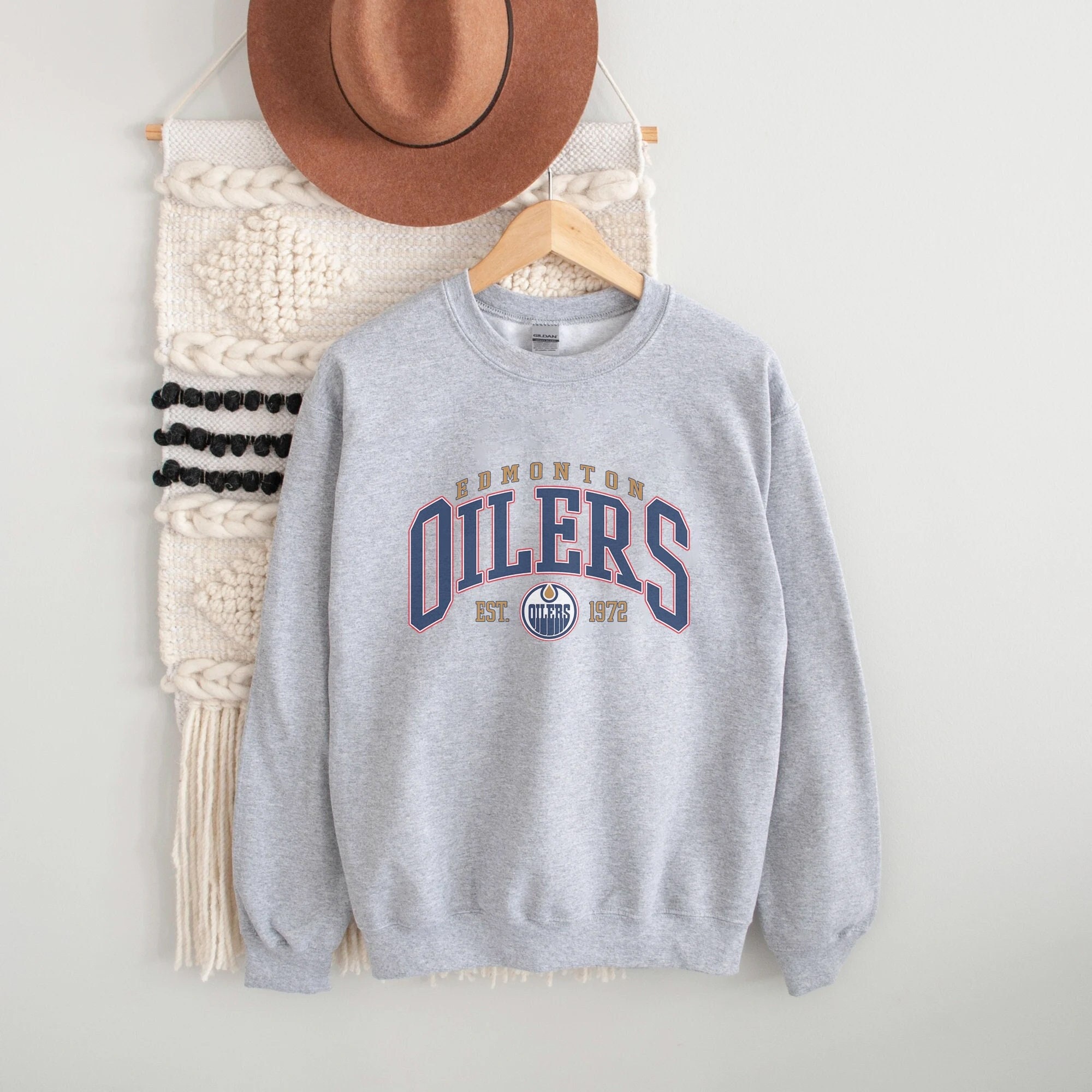 Edmonton Oilers Sweatshirt, Oilers Tee, Hockey Sweatshirt, Vintage Sweater,  College Sweater, Hockey Fan Shirt, Edmonton