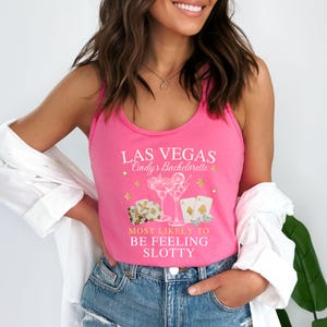 Camisa personalizada para madrinha de casamento, regata para festa em Las Vegas, camisa para festa de noiva, design engraçado, blusa rosa, copo de Martini, baralho de cartas, despedida de solteira