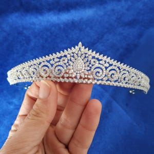 Retro dunne bruids tiara, vintage prinses bruiloft tiara, Swarovski-kristal tiara voor bruid, CZ zendspoel, bruids haaraccessoires, sieraden