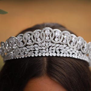 Diamond Roya Bridal Tiara, Vintage Regal Wedding Crown, Princess Tiara For Bride, Retro Headband, Swarovski Crystal Tiara, Hair Accessories