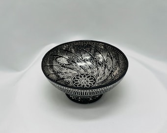 Bol decorativo hecho a mano / Decoración para el hogar / Bidriware con incrustaciones de plata de ley / Coleccionable