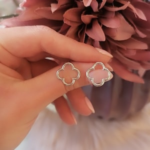 Minimalist clover earrings in silver made of stainless steel