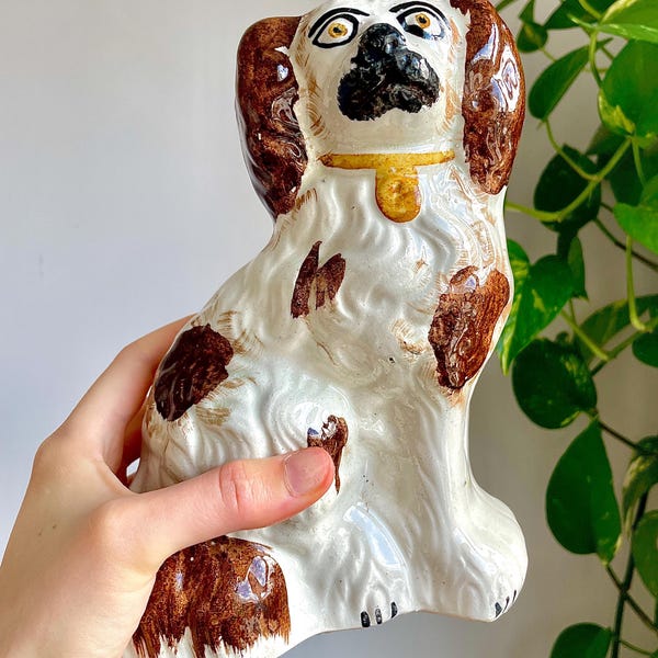 Fireside Dog - Wally Dog - Blenheim Cavalier - Hearthside Dog - Fireplace Dog