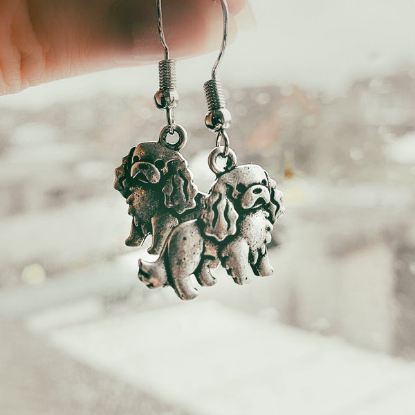 Boucles d’oreilles vintage de style étain, collier ou les deux paquets - Cavalier King Charles Spaniel