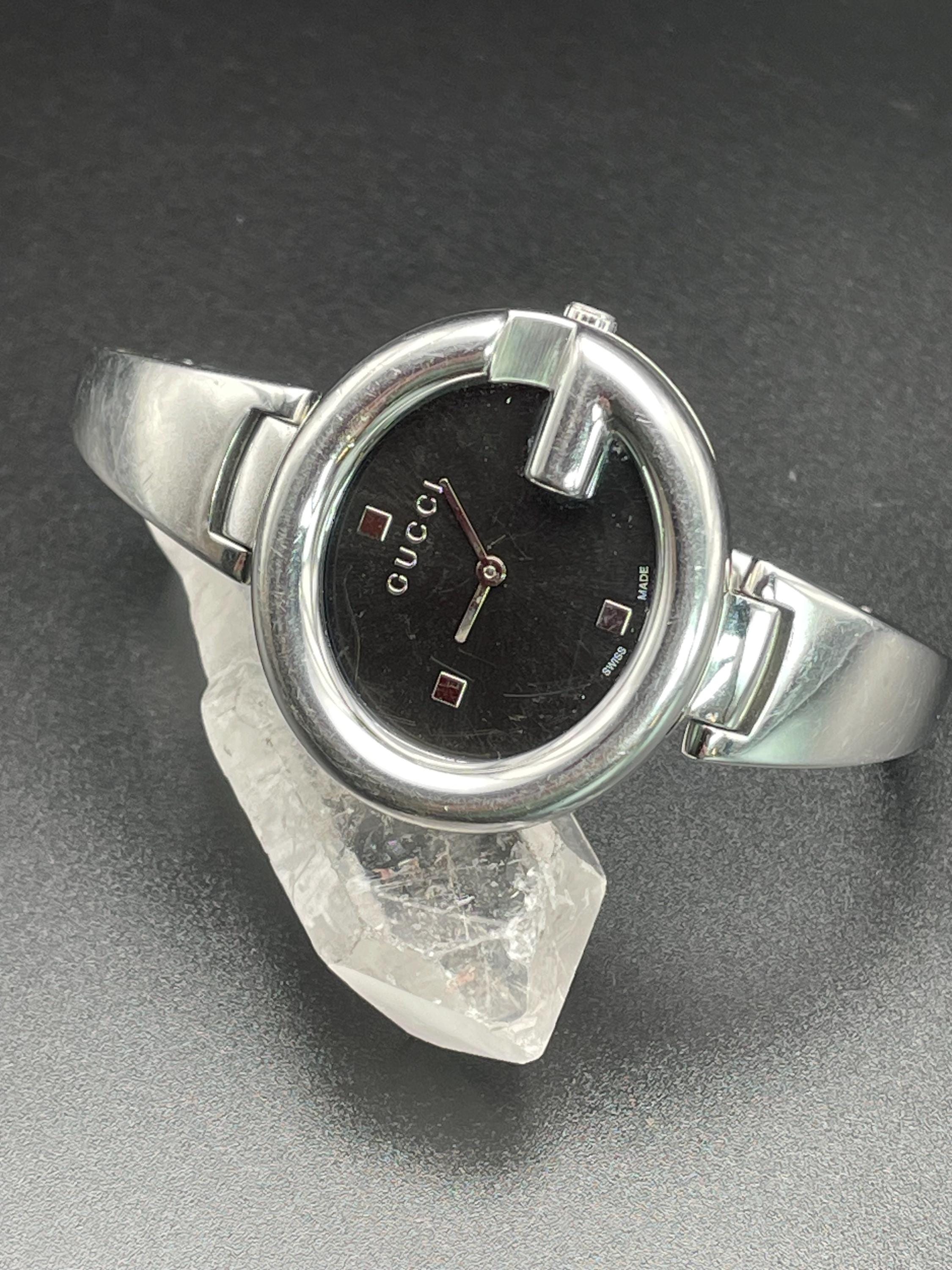 Gucci Guccissima 134.5 Quartz Bangle Watch Black Dial Kzk Vintage Gucci Guccissima Stainless Steel Bangle Watch, Black  main image 4
