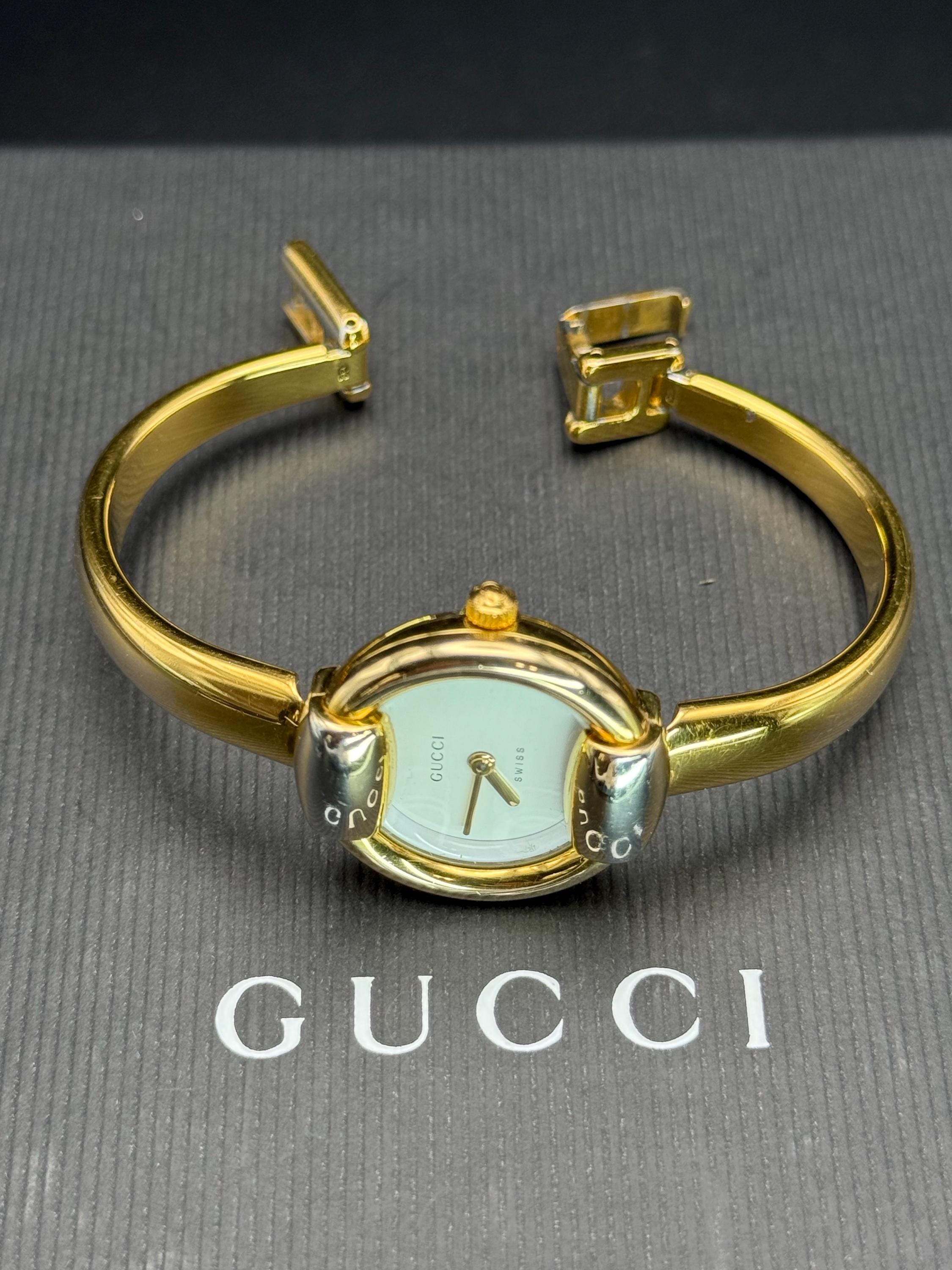 b13【箱有り】GUCCI グッチ GGロゴ トワール バングルウォッチ 腕時計 レディース GG logo bangle type watch ladiesta1 b13【箱有り】GUCCI グッチ GGロゴ トワール バングルウォッチ 腕時計