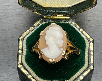 9kt gouden cameering, handgesneden parelmoer, vintage damessieraden, gestempeld Birmingham