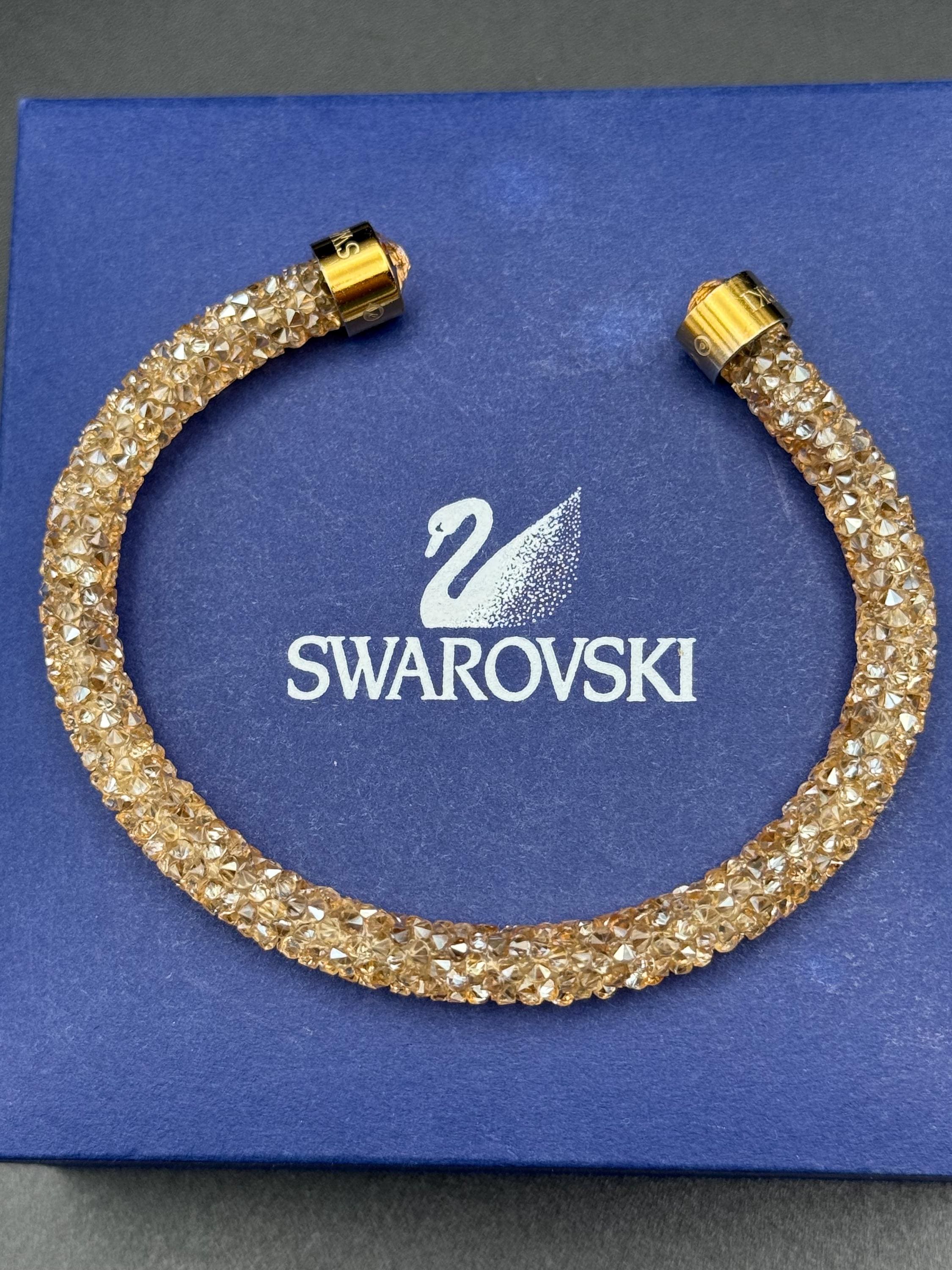 Swarovski Stardust UK - Technical View