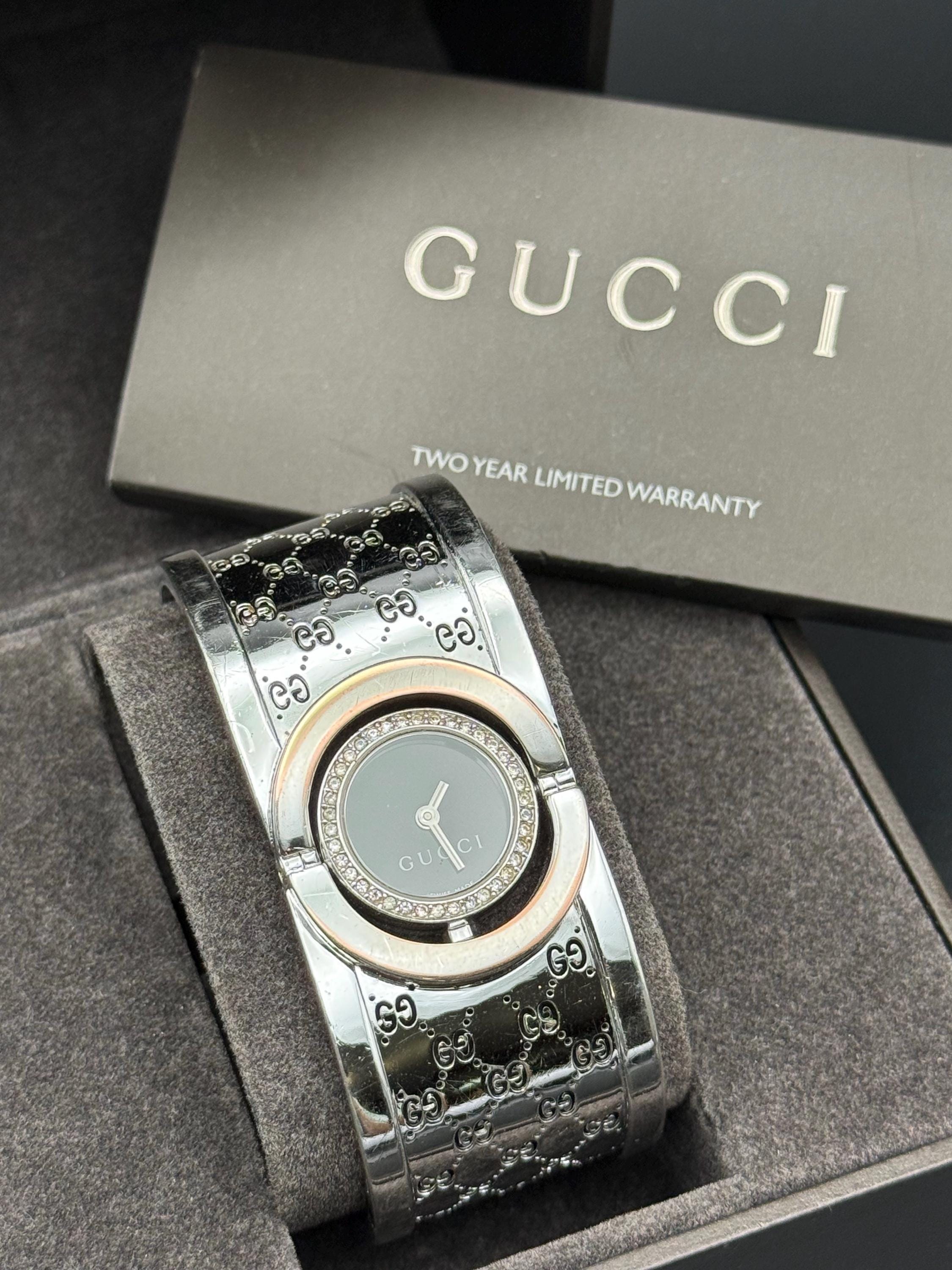 Gucci Women\'s Silver Bangle Watch with Black Dial (Working Condition) Gucci Horsebit Steel Bangle Bracelet Black MOP Dial Quartz  main image 2
