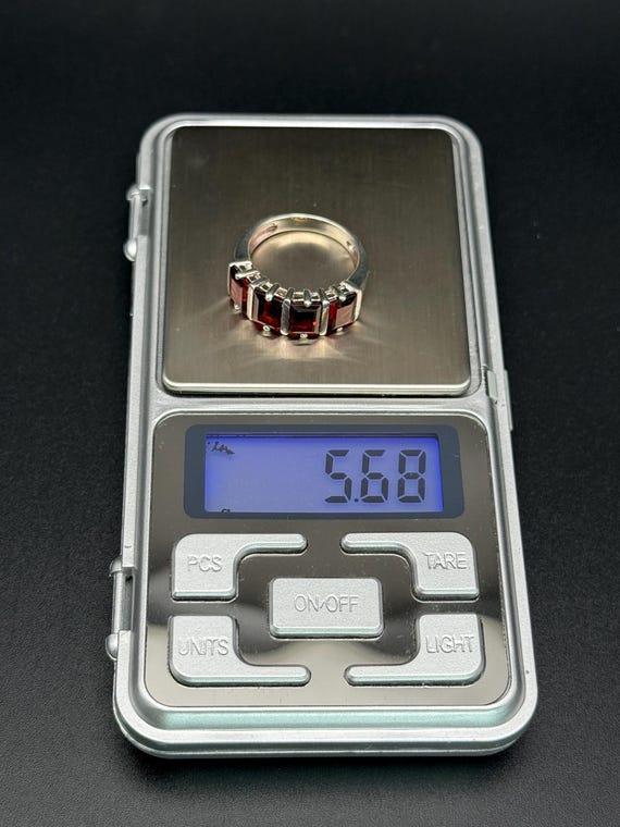 Vintage Garnet Gems Solid Sterling Silver ring Fo… - image 19