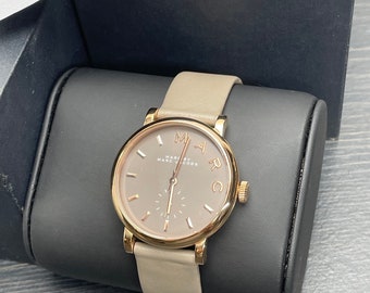 Marc by Marc Jacobs Gold and Taupe Leather Strap Watch Vintage Marc Jacobs Rose Gold Watch, Beige Leather Band  main image 4