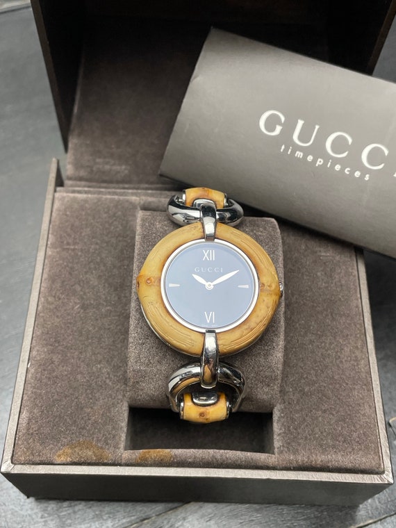 Vintage Gucci Wrist Watch Large Dial Swiss Checked Wide Vintage Gucci Wrist Watch Large Dial Swiss Checked Wide