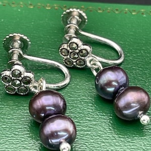 Vintage Perlen Art Deco Ohrringe echte schwarze Perlen mit Markasiten Baumelnde Perlen Ohrclips Massiv 925er Silber Attraktive