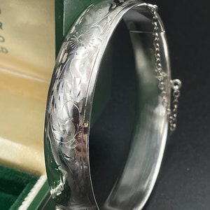 Bracelet jonc en argent massif vintage moderne gravé charnière parfait état chaîne de sécurité pour femme cadeau pour elle cadeau pour femme