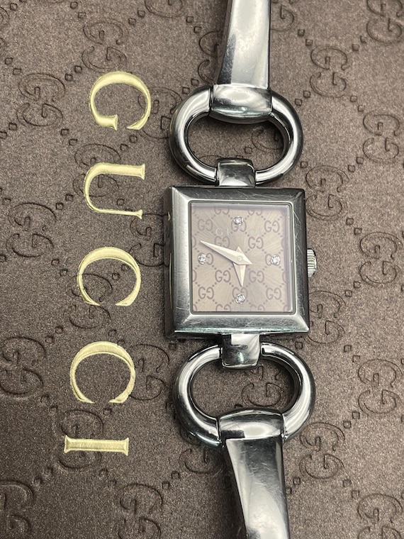 田*中様 GUCCI グッチ トルナヴォーニTornabuoni ピンク スクエ Vintage Gucci Diamond Tornabuoni Watch, Square Dial, Swiss Made - Etsy