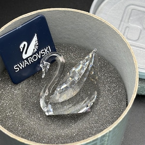 Vintage Swarovski Medium size Logo Swan Figurine Austria Swarovski fine crystal Luxury Splendid Perfect condition Gift Birthday