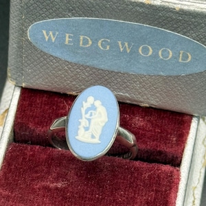 Vintage silver ring Wedgwood Jasperware Hallmarked Made in England Solid Silver Ladies Gift for women Gift for  Birthday For Mother