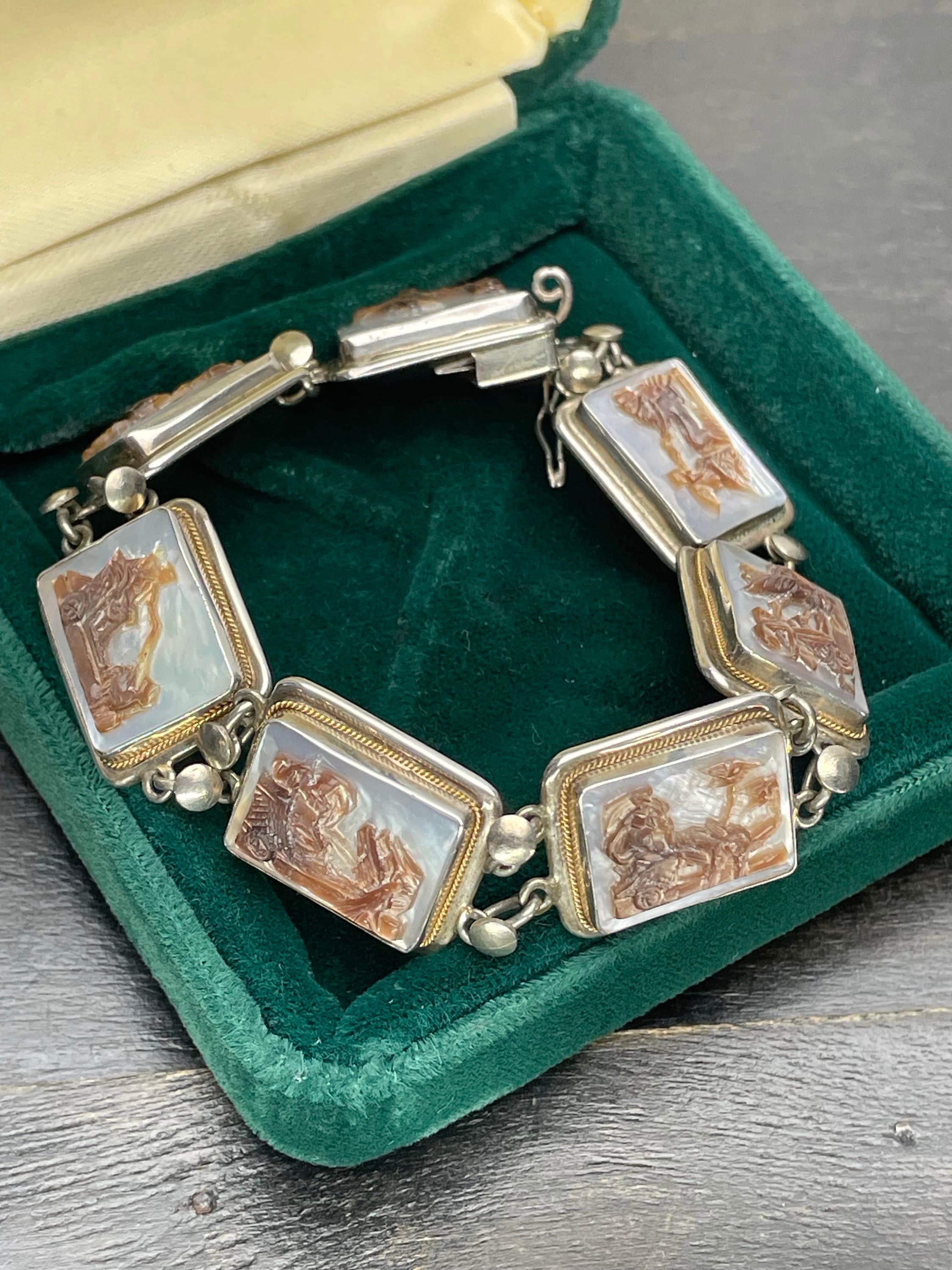 Bracciale Regolabile In Argento 925 Con Cammeo Naturale In Conchiglia – Donna (Marrone, Ovale) - Foto 2
