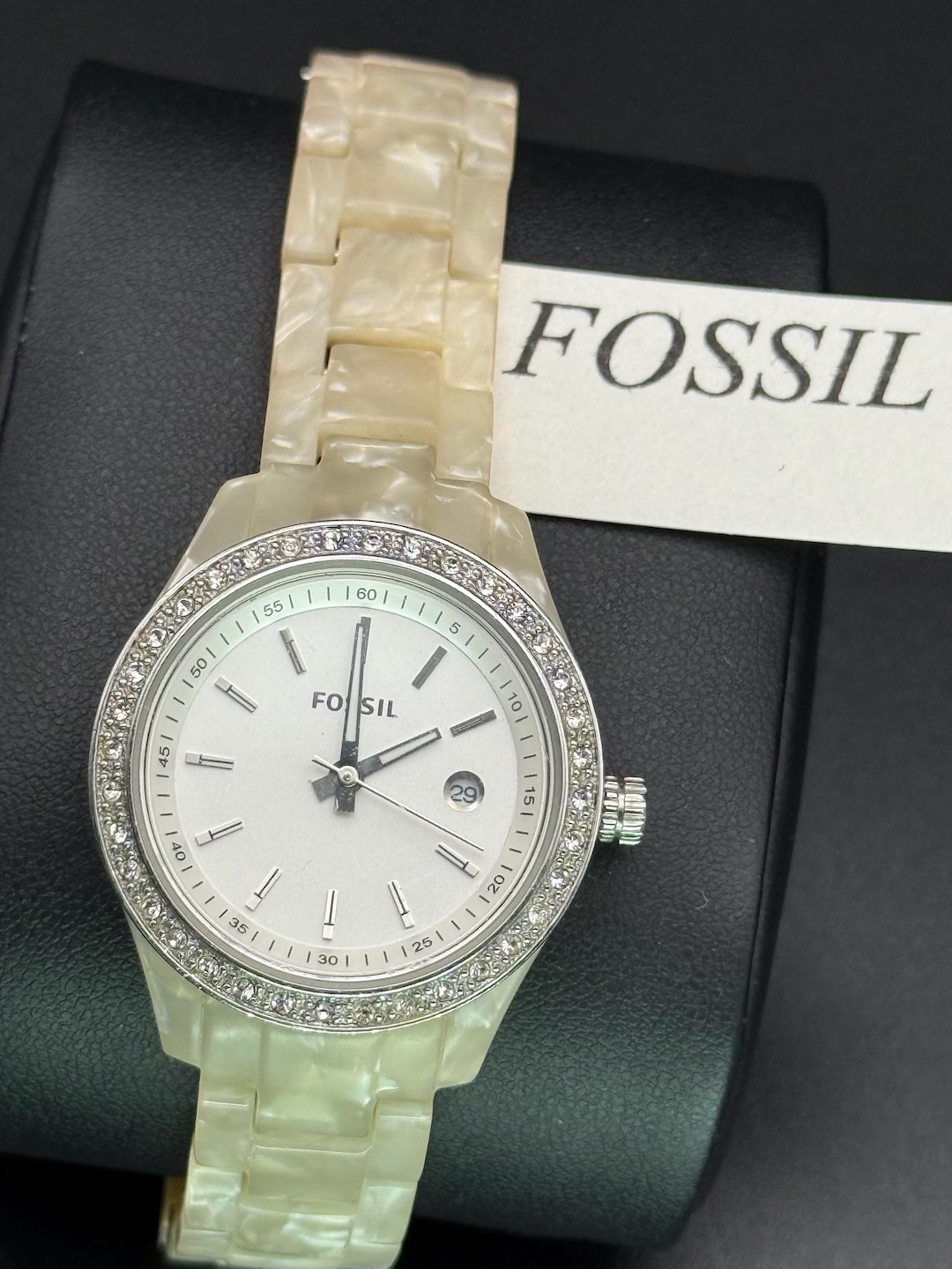 Vintage Fossil Rhinestone Watch, White Dial Plastic Bracelet  display picture 2