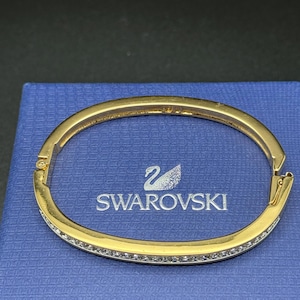 Vintage Swarovski bangle Yellow Gold tone Hinged  Ornate Ladies Women Luxury  Splendid Sparkling Crystals Cocktail Gift Birthday Christmas